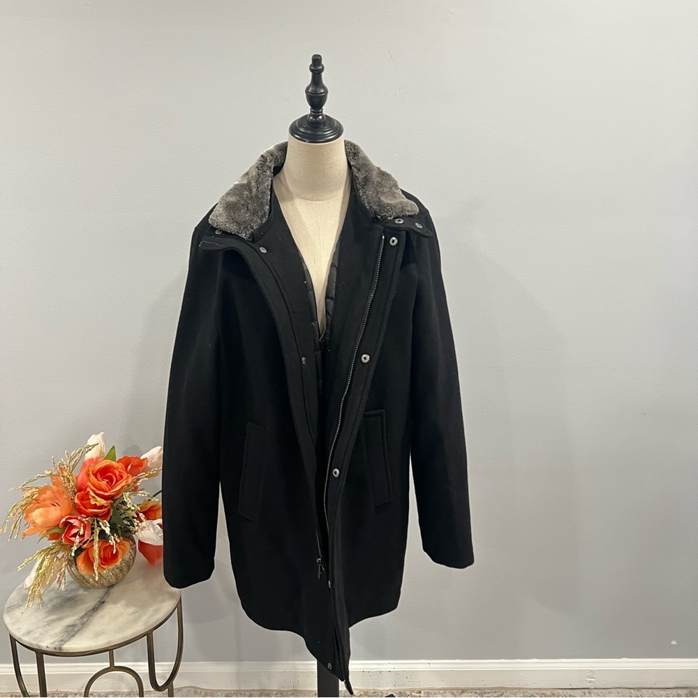 Calvin Klein Men’s Black Jacket With Detachable Faux Fur Neck Size L - Reemoly